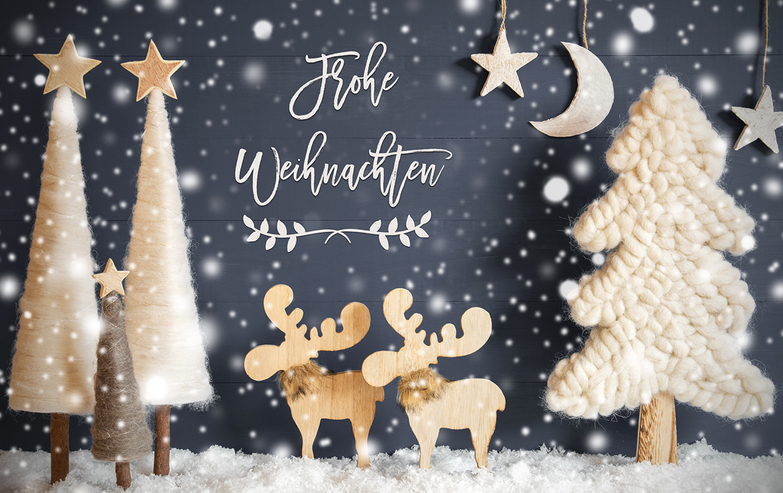 Weihnachtskarte: Holzelche im Wollenwald